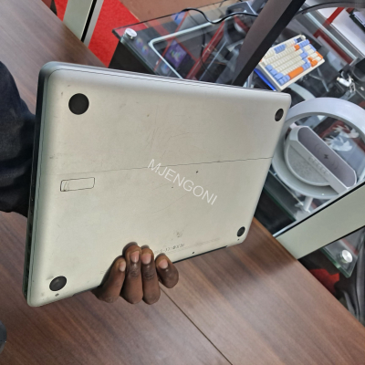 Macbook Pro 2011 photo 5