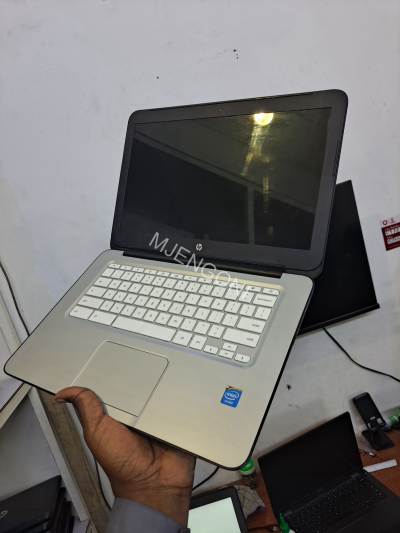 Hp Chromebook photo 2
