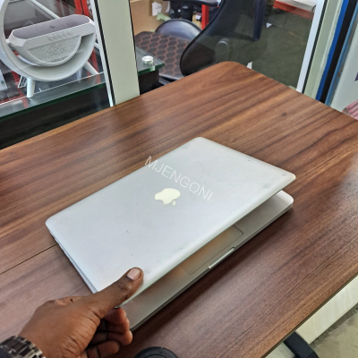 Macbook Pro 2011 photo 4