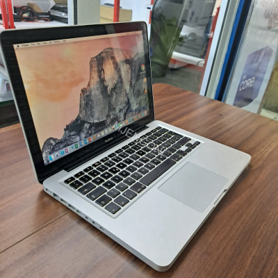 Macbook Pro 2011 photo 3